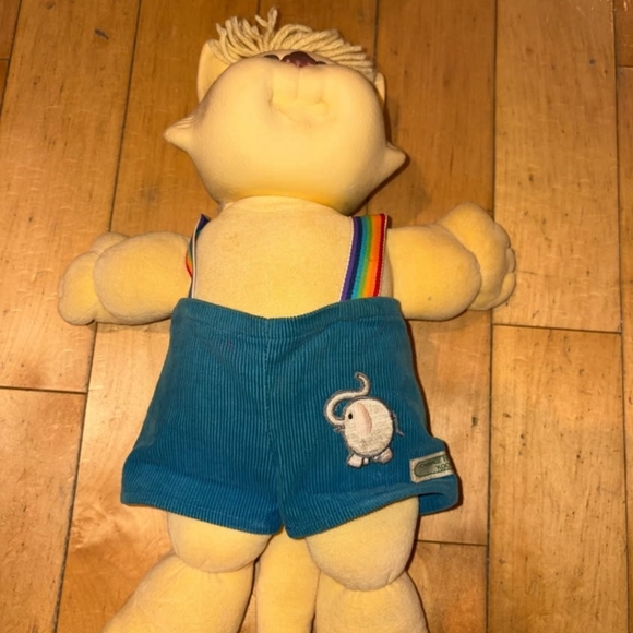 Vintage Plush Cat Doll with Rainbow Straps Koosas Cat - Picture 3 of 8